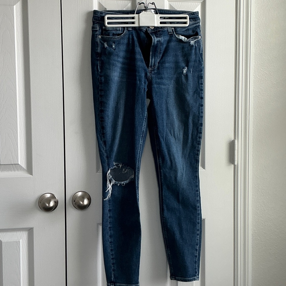 Paige Stylish Distressed Skinny Jeans in Blue